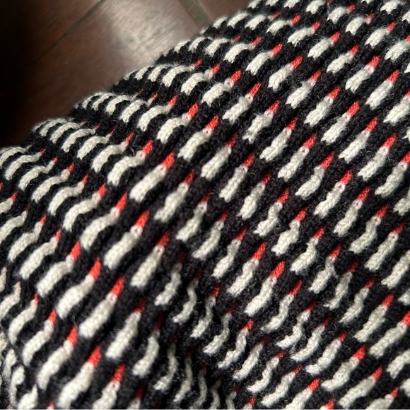 Escada Sport Off-Center Front Zip Cardigan. Size Large. - Picture 4 of 11